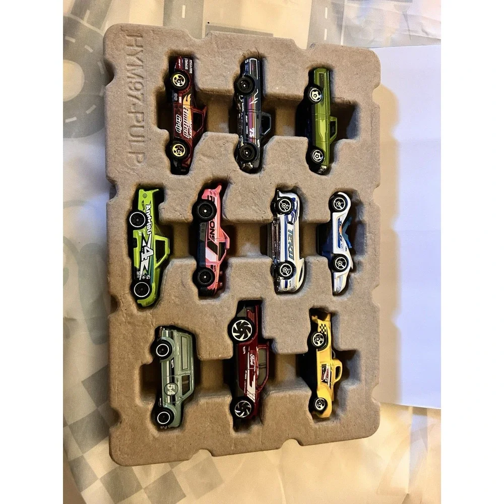 Hot Wheels Set of 10 Die-Cast 1:64 Scale ‎ NEW